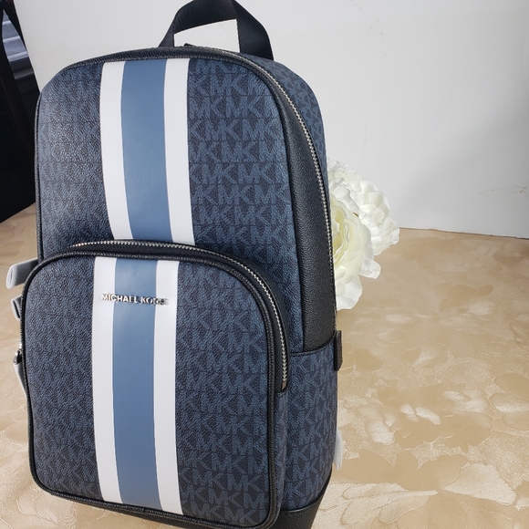 Michael Kors Mens Cooper Admiral Blue Colorblock Logo Stripe Commuter Sling Pack - Picture 3 of 8